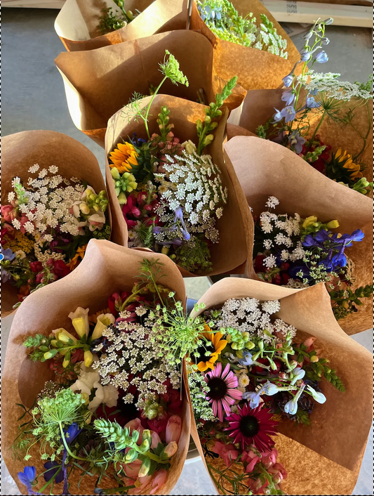 ✨Build Your Own Bouquet at Widowmaker Brewing!✨